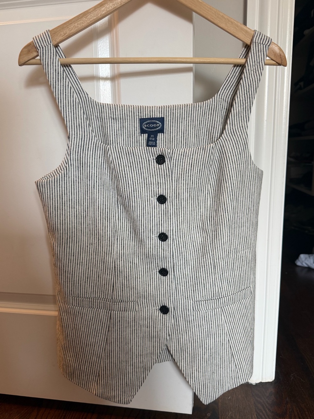 Scoop Linen Vest